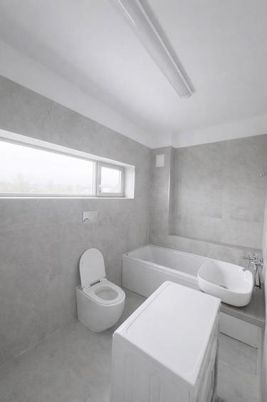 Duplex cu 4 camere cu Piscina în Bujoreni