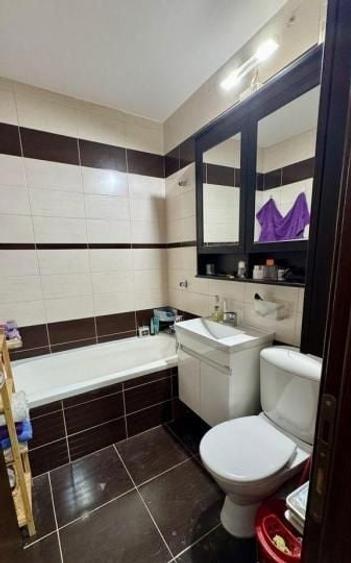 Apartament cu 2 camere semidecomandat, mobilat în Tomis II
