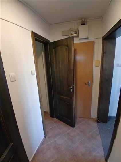 Apartament cu 2 camere decomandat în Circumvalațiunii