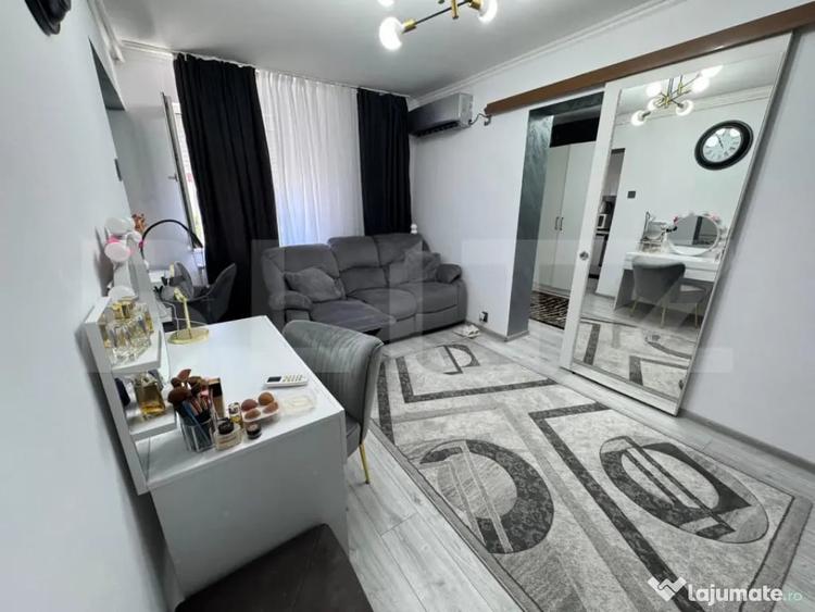 Apartament cu 2 camere semidecomandat în Central