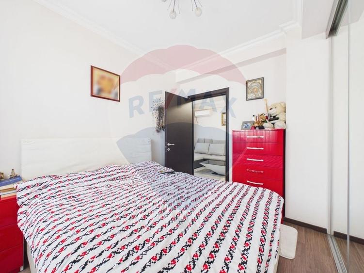 Apartament cu 3 camere decomandat, mobilat în Dămăroaia