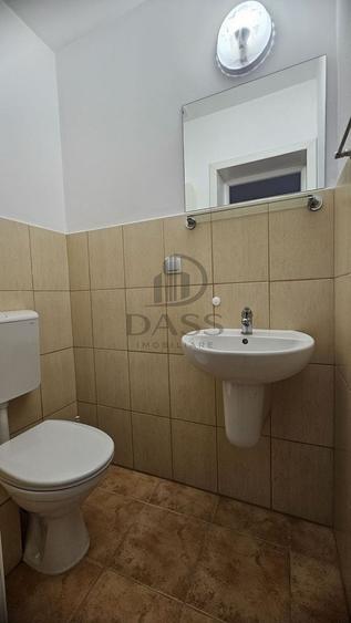 Apartament cu 6 camere decomandat, mobilat în Turnișor