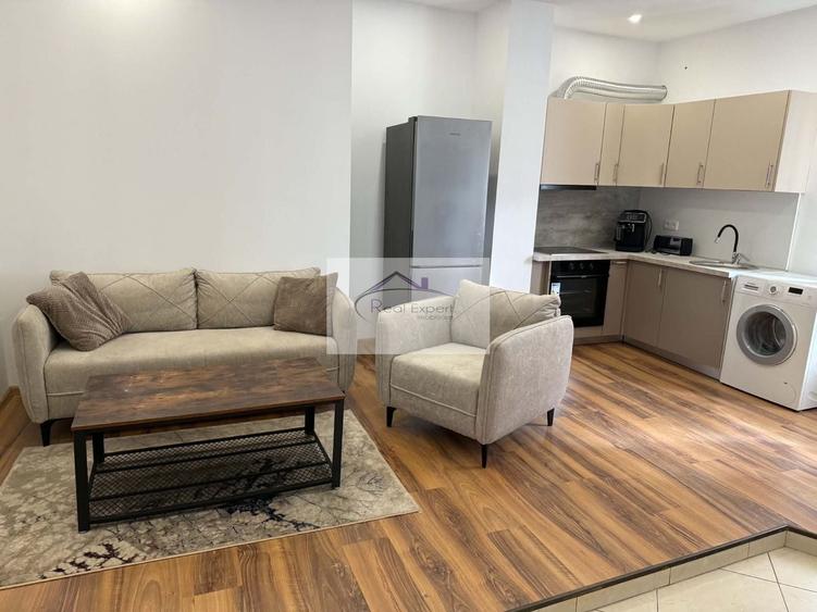 Apartament cu 2 camere semidecomandat, mobilat în Zorilor