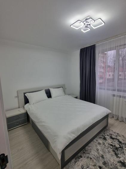 Apartament cu 2 camere decomandat în Exterior Vest