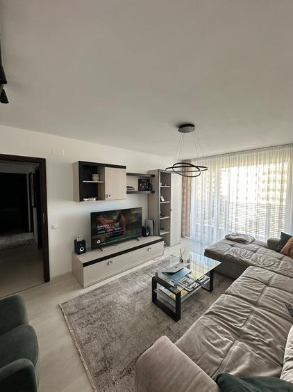 Apartament cu 2 camere decomandat, mobilat în Tractorul — fotografia 1