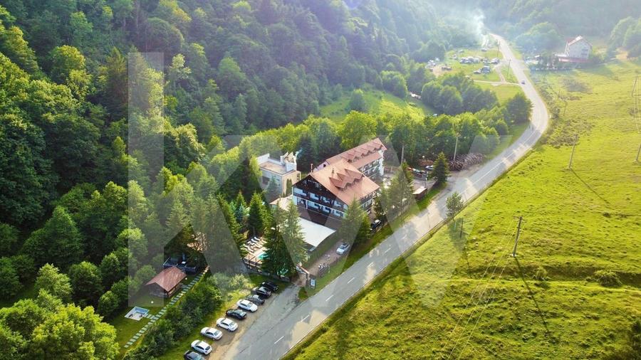 Hotel/Pensiune, de 2,500 mp, în Rășinari