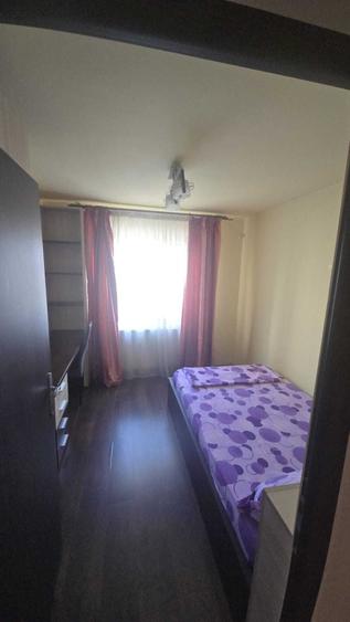 Apartament cu 3 camere decomandat în 1 Mai