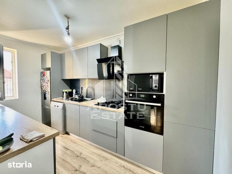 Casă cu 5 camere cu Teren 489 Mp în Central