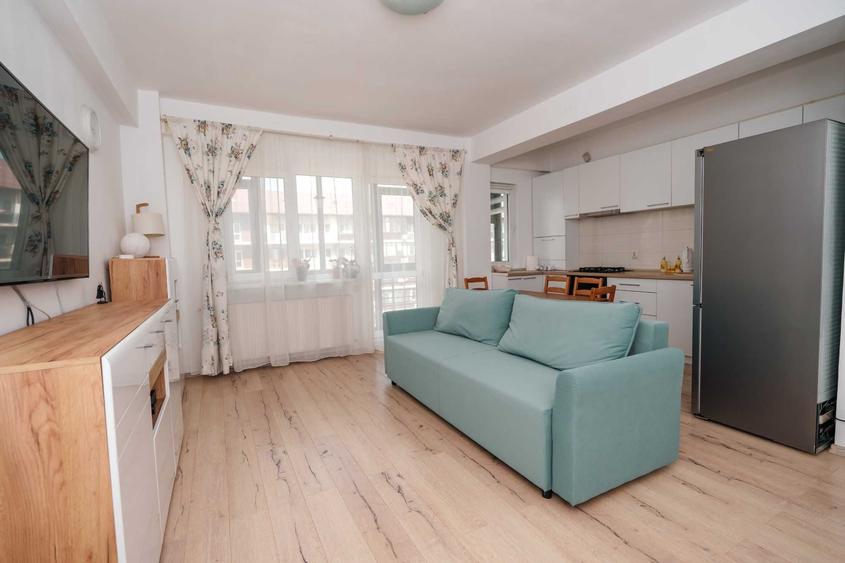 Inchiriez Apartament 3 camere - Dobroesti - 2