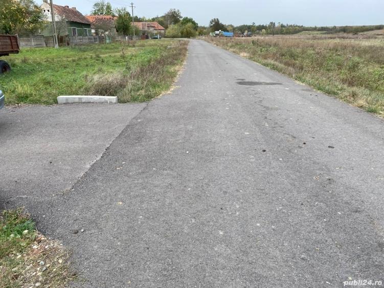 Teren de 4990 mp, în Duboz