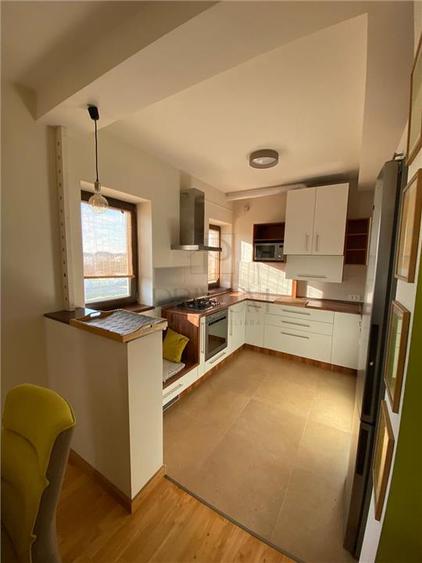 Apartament cu 3 camere decomandat în Braytim