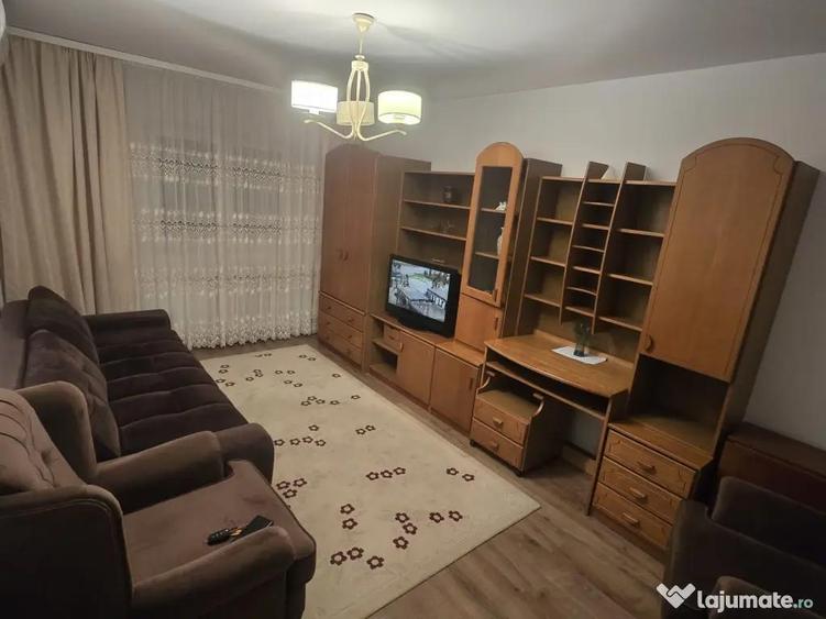 Apartament cu 2 camere decomandat în Galata