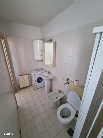 Garsonieră decomandată în Complex Studențesc