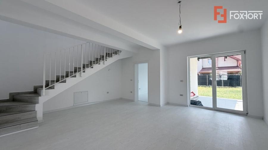 Casă cu 4 camere cu Teren 313 Mp în Moșnița Nouă