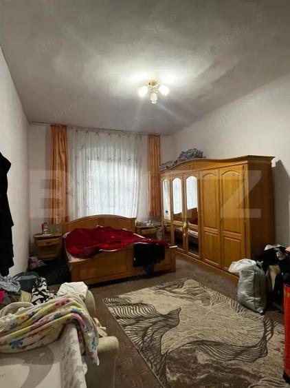 Apartament cu 4 camere semidecomandat, mobilat în Ultracentral