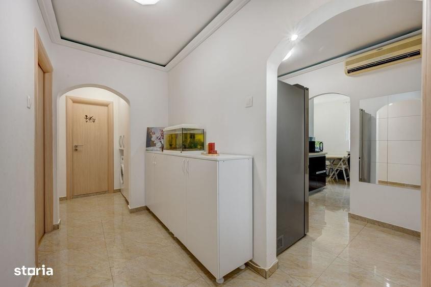Apartament cu 4 camere decomandat în Berceni