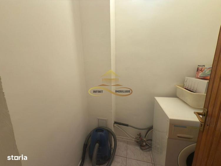 Apartament cu 3 camere decomandat în Ștefan Vodă