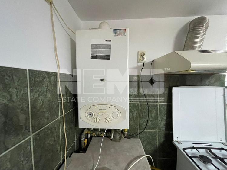 Casă individuală cu 2 camere cu Canalizare în Central