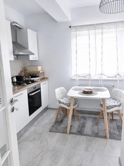 Casă individuală cu 4 camere cu Teren 230 Mp în Vișani