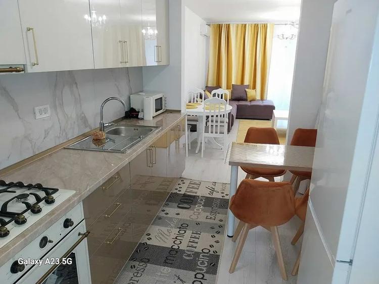 Apartament cu 2 camere decomandat, mobilat în Dacia
