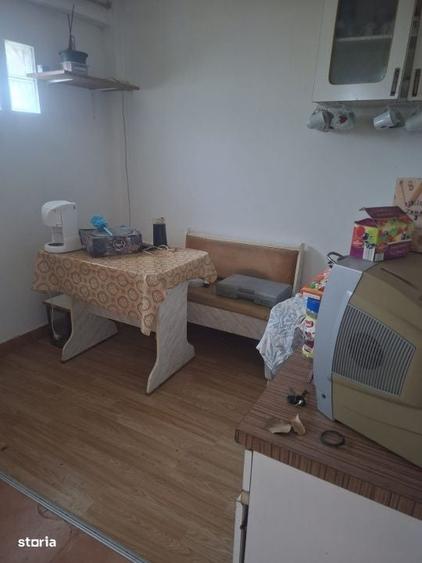 Casă cu 4 camere în Românești
