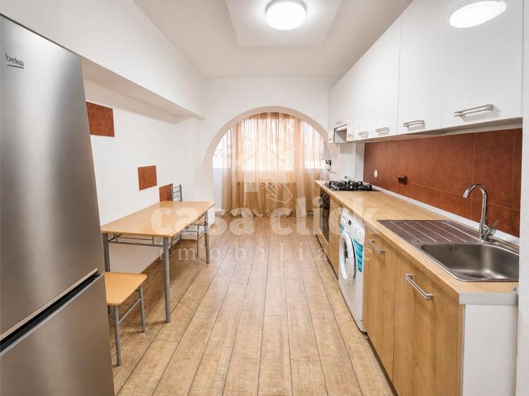 Apartament cu 2 camere decomandat în Mazepa 1