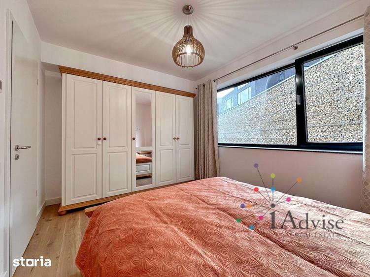 Apartament cu 3 camere decomandat în Schei