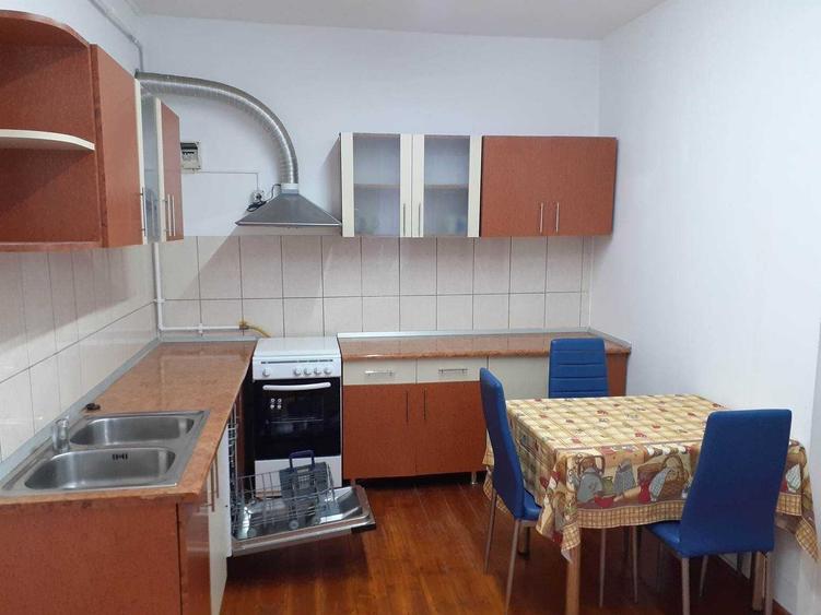 Casă cu 3 camere în Central