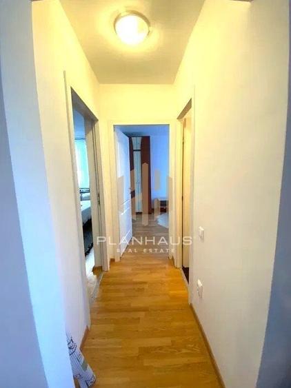 Apartament cu 3 camere semidecomandat în Vest