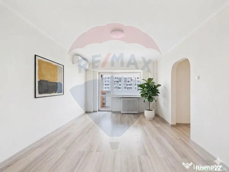 Apartament cu 3 camere decomandat în Lujerului