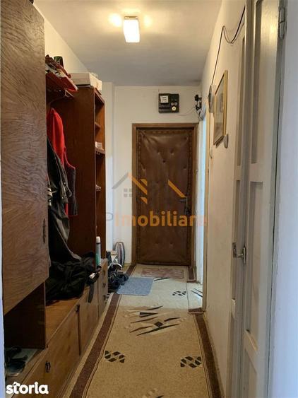 Apartament cu 2 camere decomandat în Iosia