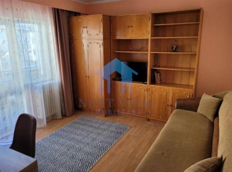 Apartament cu 2 camere decomandat în Între Lacuri