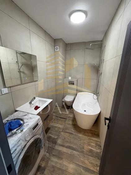 Apartament cu 3 camere semidecomandat, mobilat în Mărăști