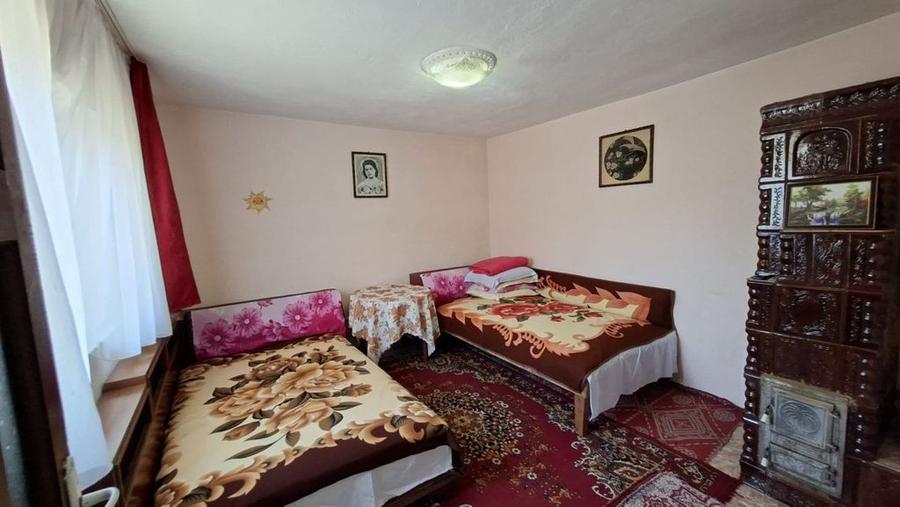 Casă cu 3 camere cu Canalizare în Teiu