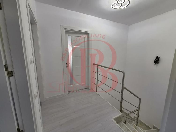 Duplex cu 4 camere cu Canalizare în Theodor Pallady