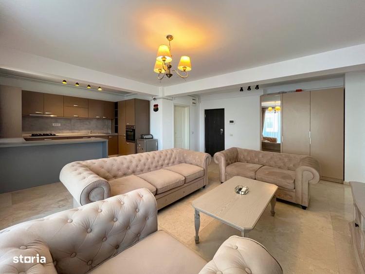Apartament cu 3 camere, mobilat în Palazu Mare