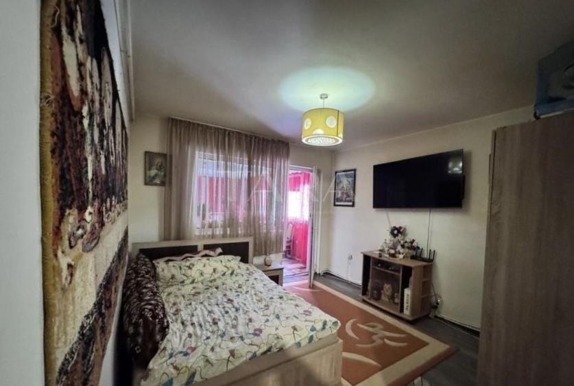 Apartament cu 4 camere circular, mobilat în Florești