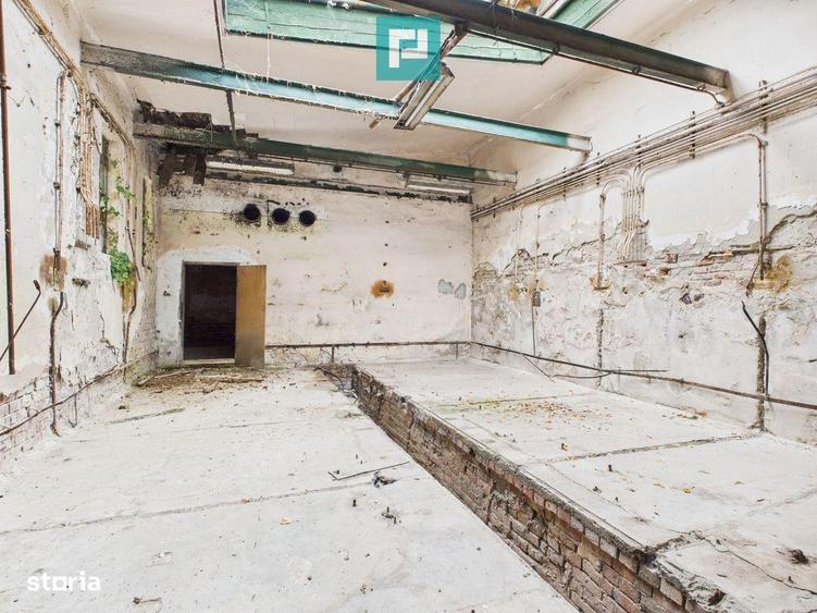 Spațiu comercial, de 400 mp, în Periam