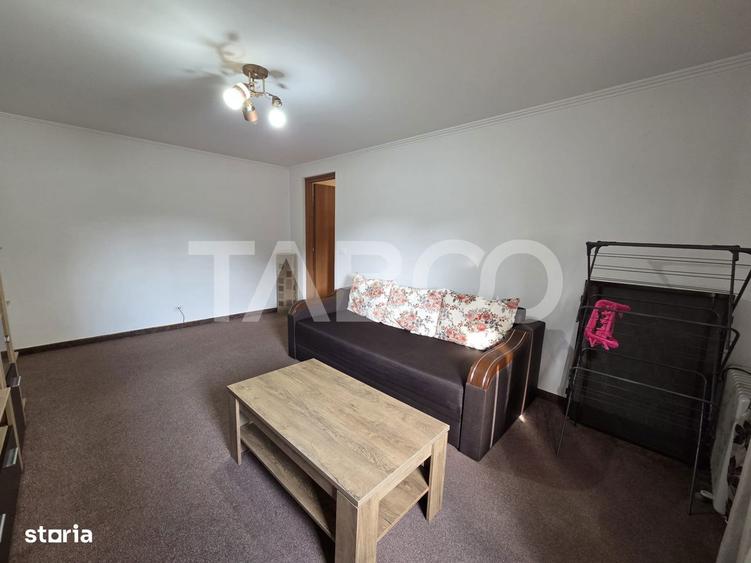 Apartament cu 2 camere decomandat, mobilat în Central