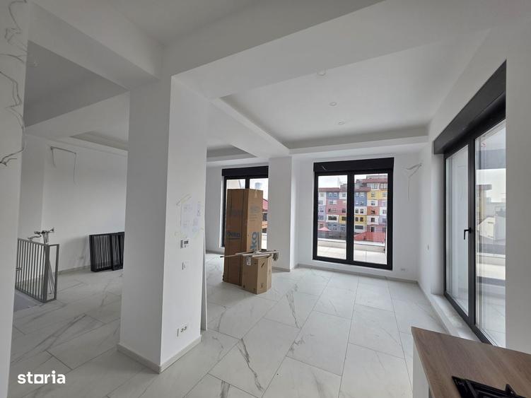 Apartament cu 4 camere în Aviației