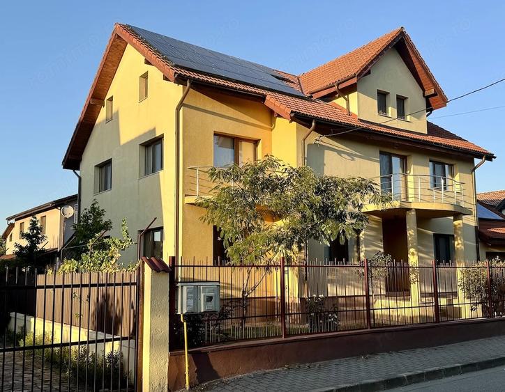 Casă cu 3 camere cu Teren 600 Mp în Lunei