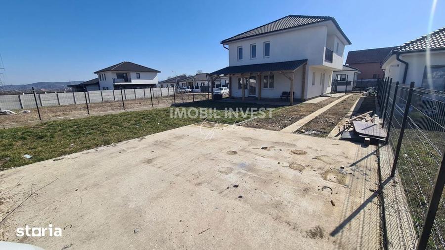 Casa spatioasa cu 4 dormitoare, garaj, curte si terasa 176 mp util - 9