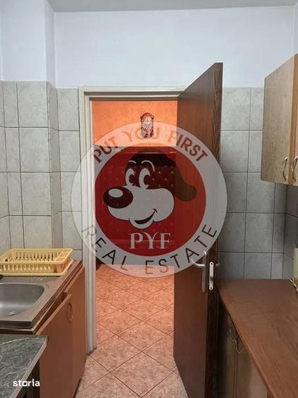 Apartament cu 3 camere semidecomandat în Dristor