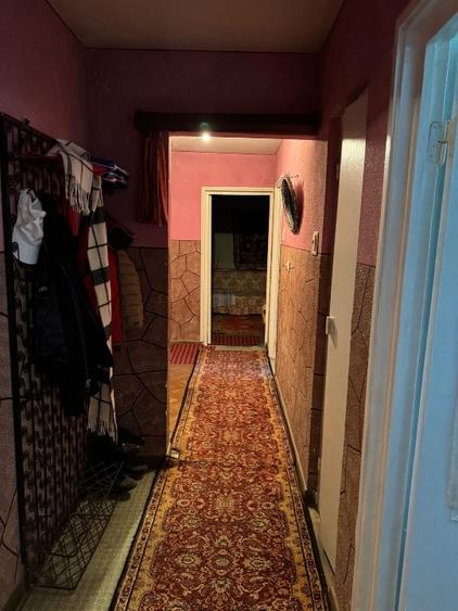 Apartament cu 3 camere decomandat în Anda