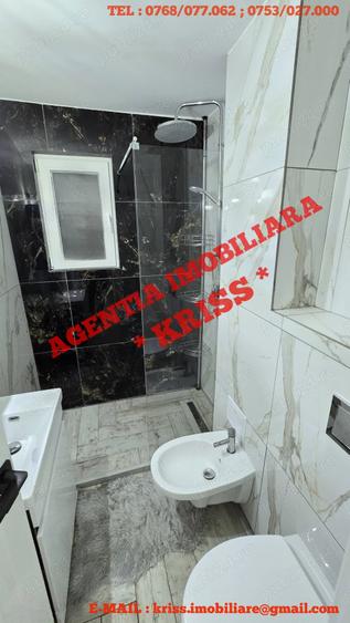 Apartament cu 3 camere semidecomandat în Eremia