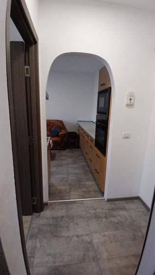 Apartament cu 2 camere decomandat în Exterior Vest