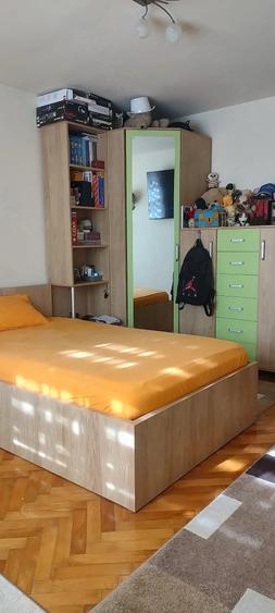 Apartament cu 2 camere decomandat în Plopilor