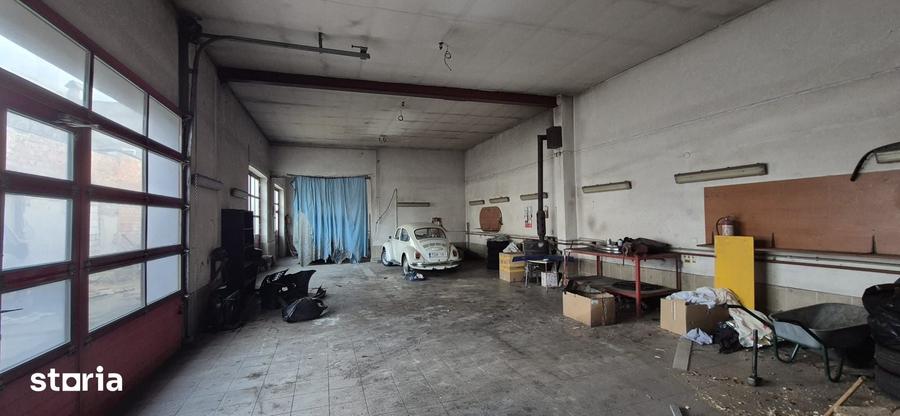 Casă cu 7 camere cu Teren 1174 Mp în Central