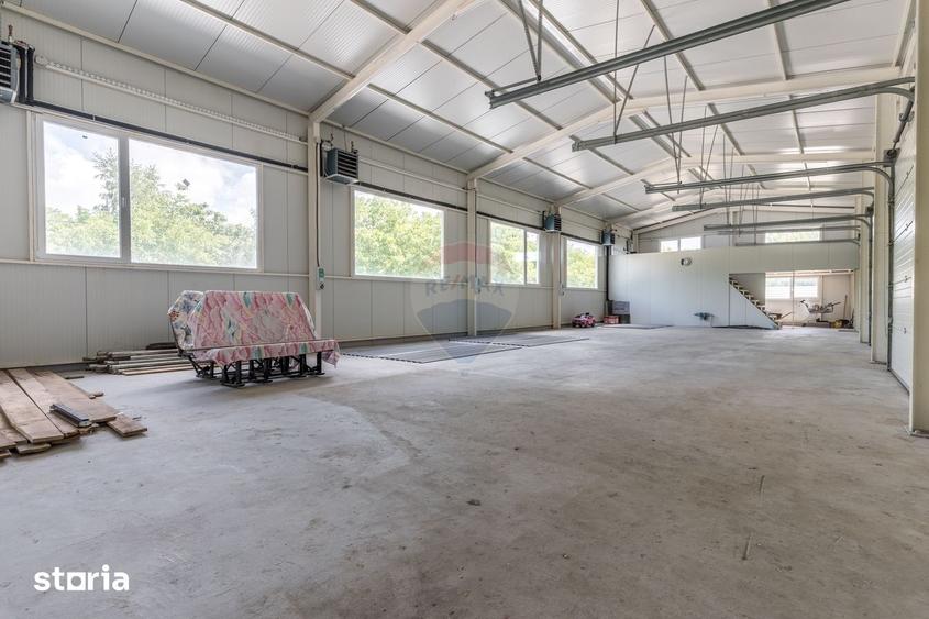 Spațiu comercial, de 220 mp, în Holboca