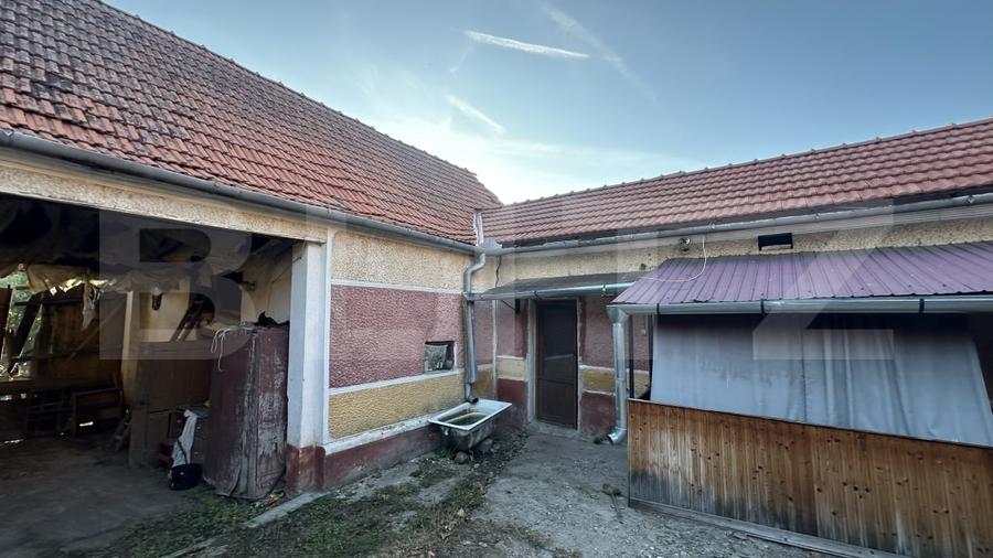 Casă individuală cu 3 camere cu Canalizare în Romos
